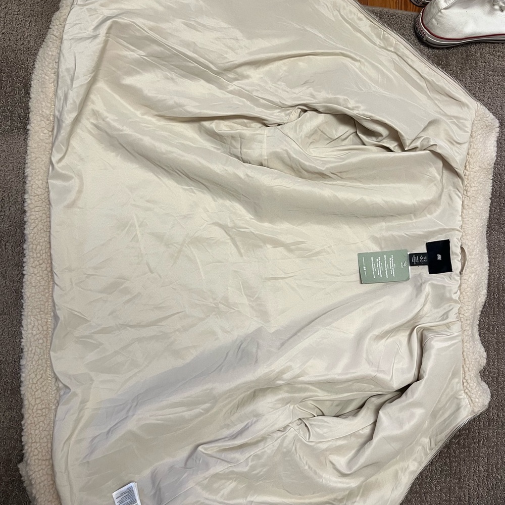 H&M XL Cream Sherpa Jacket NWT - Picture 3 of 6
